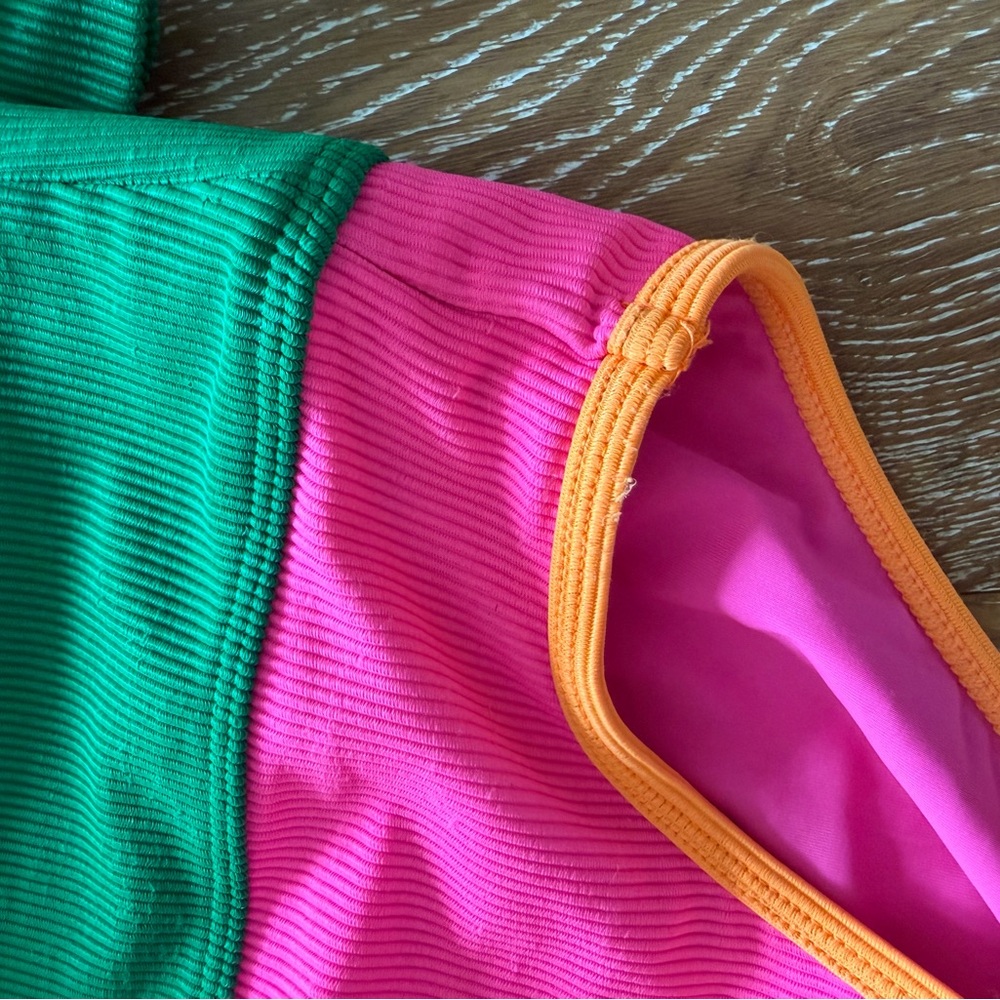 Beach Riot girls 2 piece swimsuit - Picture 7 of 7